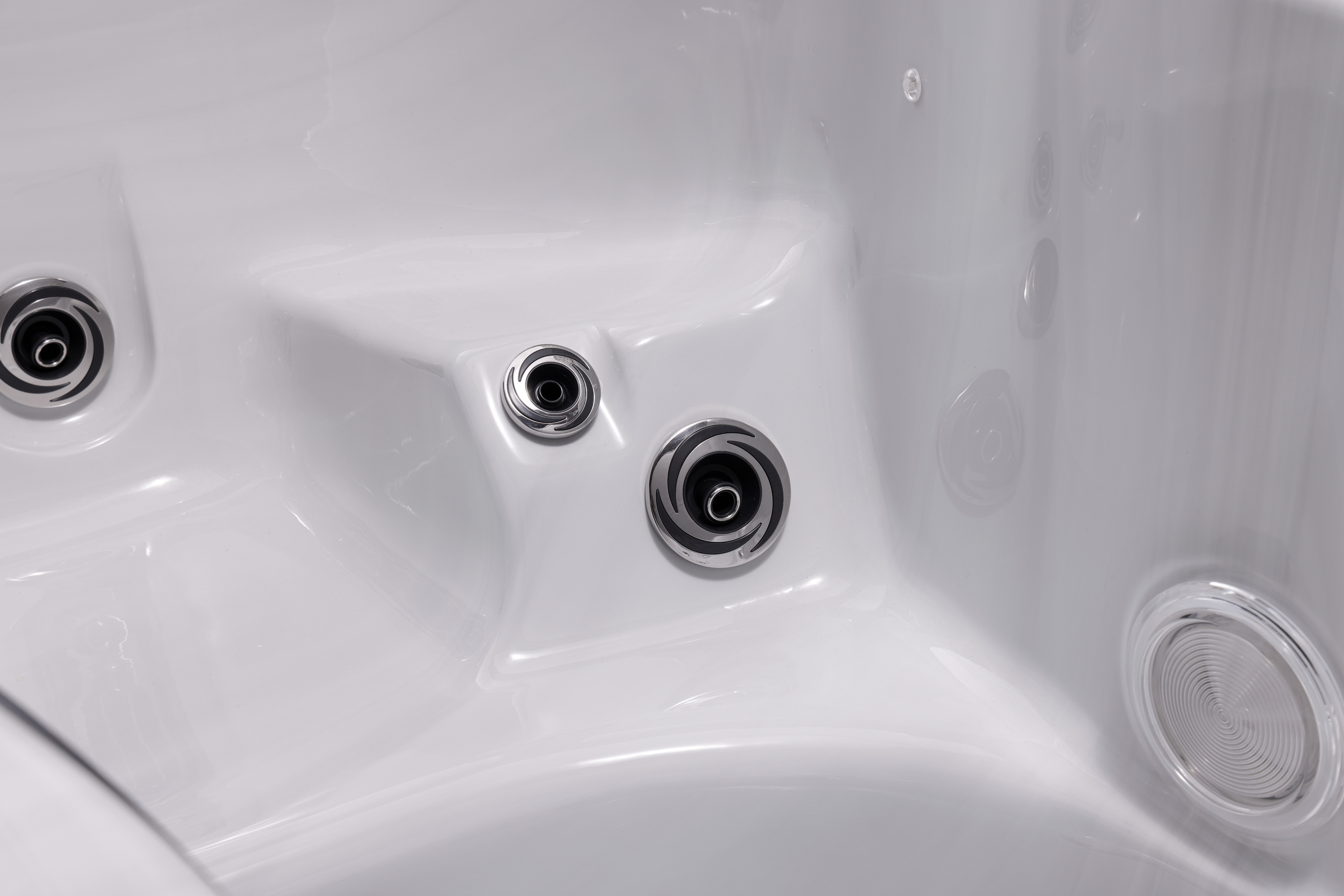 Гидромассажный спа бассейн NordicSpa Vali (Вали) (рис.4) Гидромассажный спа бассейн NordicSpa Vali (Вали) (рис.4)